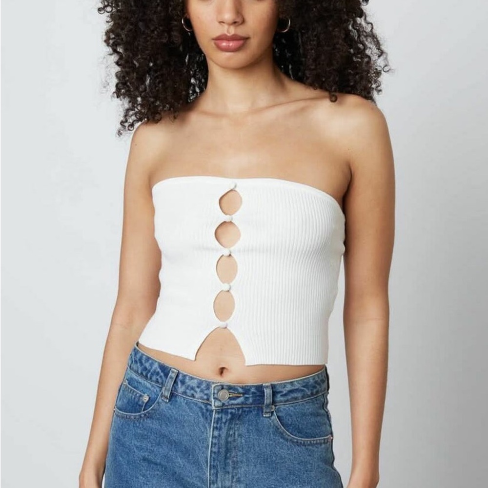 Elegant White Strapless Cutout Crop Top